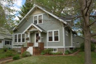 110 State St, Waupaca, WI 54981-1232