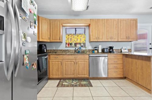 6534 18th Way, Saint Petersburg FL  33702-7146 exterior