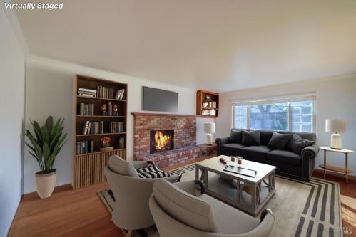 2415 Tamarisk Dr, Santa Rosa CA  95405-8435 exterior