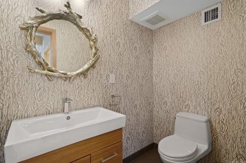 4750 Iselin Ave, Bronx NY  10471-3324 exterior