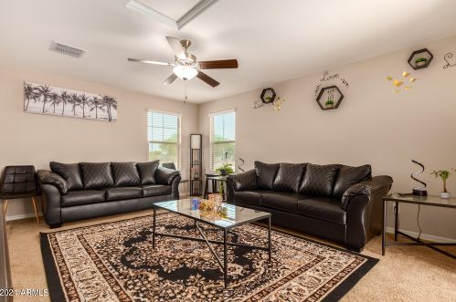 3821 79th Dr, Phoenix AZ  85033-3501 exterior