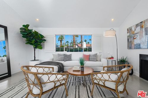 1055 Louise Dr, Palm Springs CA  92262-3241 exterior