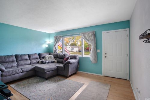 2829 Lexington Blvd, Mishawaka IN  46544-6109 exterior