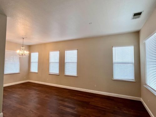 13310 Parkhaven St, Lathrop, CA 95330-9210
