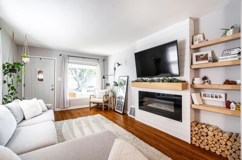 3812 Logan Ave, Milwaukee, WI 53207-3948