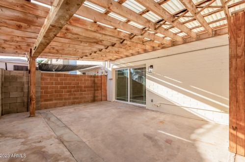 4587 17 Ave, Phoenix AZ 85086-6309 exterior