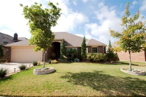305 Colorado Dr, Burleson, TX 76028-8249
