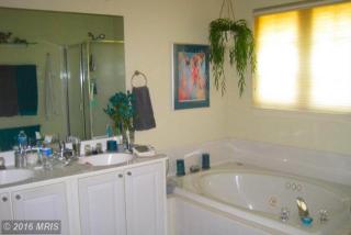 3637 Madison Watch Way, Falls Church VA  22041-3681 exterior