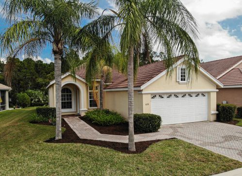 624 Andros Cir, Fort Pierce, FL 34986-3452