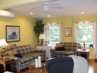 2253 Wynonah Dr, Brommerstown, PA 17922-9407