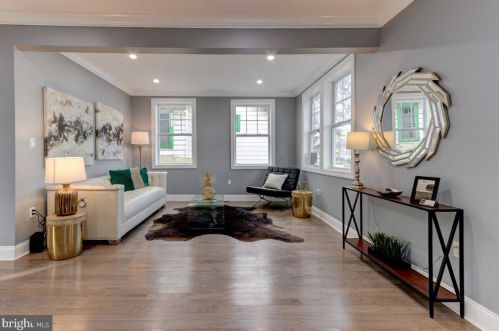 2608 22nd St, Washington, DC 20018-2124