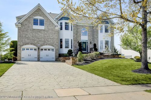 428 Vassar Dr, East Freehold, NJ 07728-5362