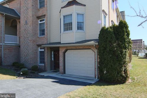 4501 Deer Path Rd, Harrisburg, PA 17110-3920
