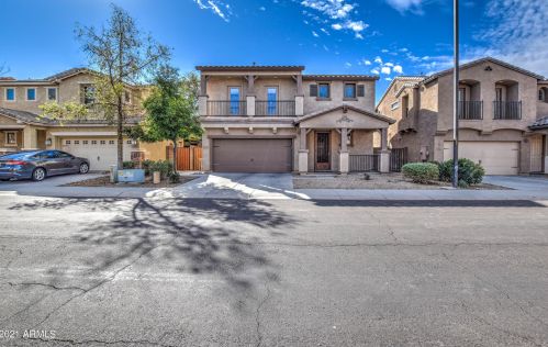3245 Morning Star Ln, Gilbert, AZ 85298-4314