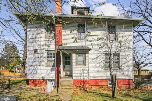 1011 Taylor St, Washington, DC 20017-1819