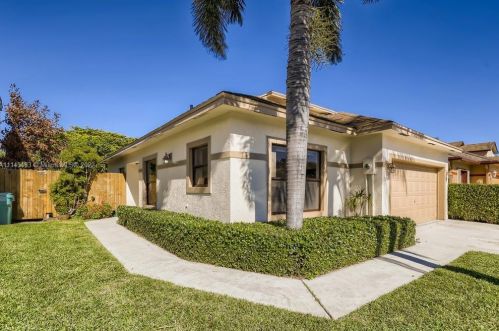 108 Azalea Cir, Boynton Beach, FL 33436-6762