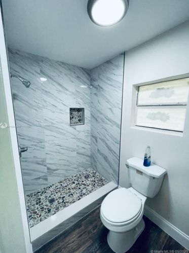 6441 19th St, Hollywood FL  33023-2116 exterior