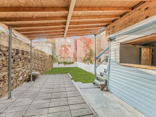 3241 Barker Ave, Bronx NY  10467-6301 exterior