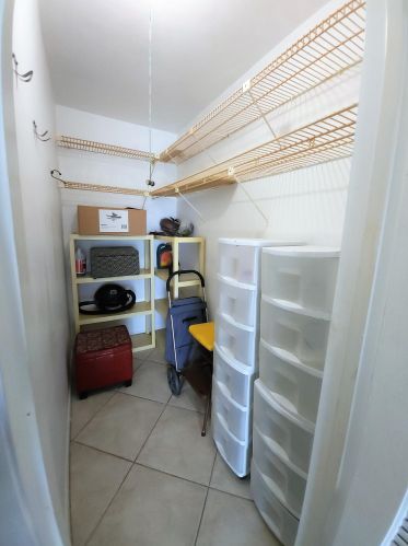 147 Chatham G, West Palm Beach FL  33417-1823 exterior