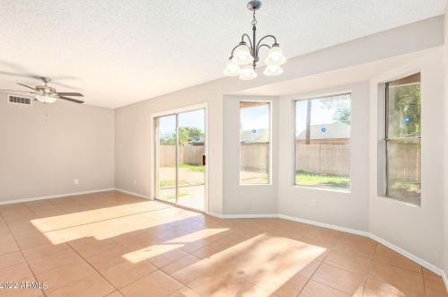 6931 Tuckey Ln, Glendale AZ 85303-3412 exterior