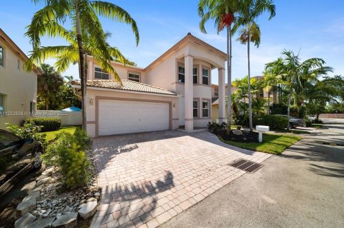 211 15th St, Dania Beach FL  33004-4244 exterior