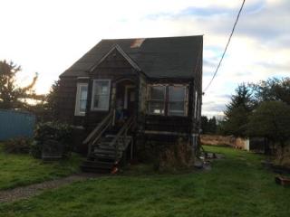 92330 Clover Rd, Tongue Point, OR 97103-6605