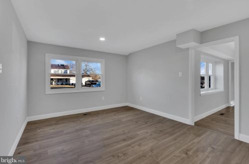 83 Hamilton Ln, Willingboro NJ  08046-1704 exterior