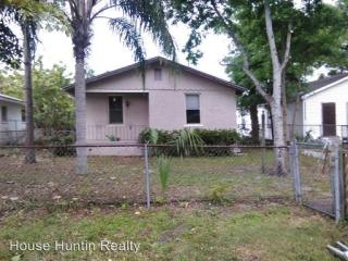 31 Oakwood St, Tarpon Springs FL  34689-3629 exterior