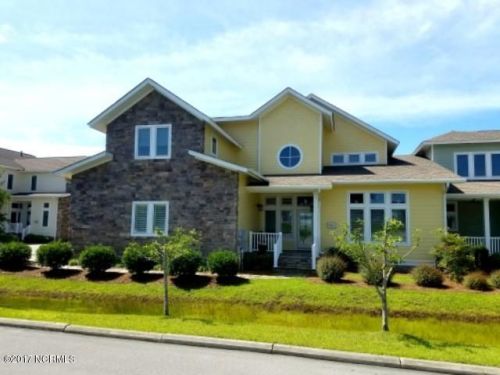 855 Country Club Dr, Arapahoe, NC 28510-9659