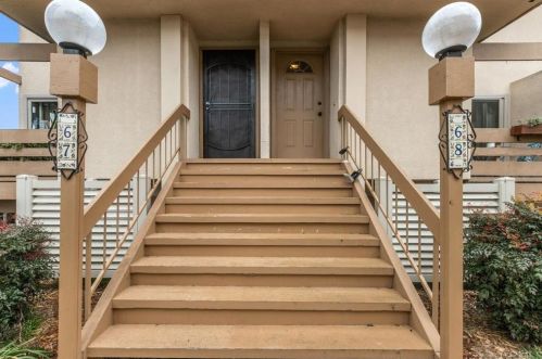 2680 Worden St, San Diego, CA 92110-5884