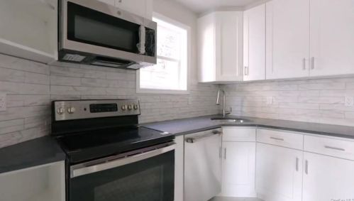 21 Terrace Ave, Mount Vernon NY  10550-1814 exterior