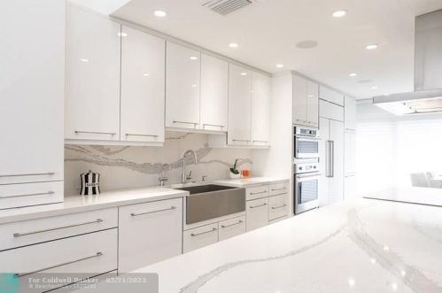 7736 Lakeside Blvd, Boca Raton, FL 33434-6249