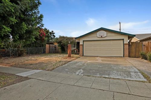 3744 Cas Dr, San Jose, CA 95111-2404