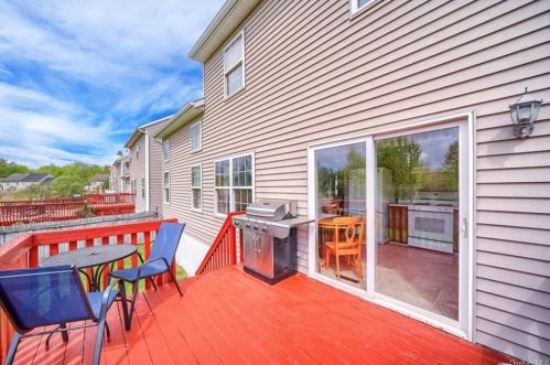 25 Mclaughlin Way, Washingtonville NY  10992-1151 exterior