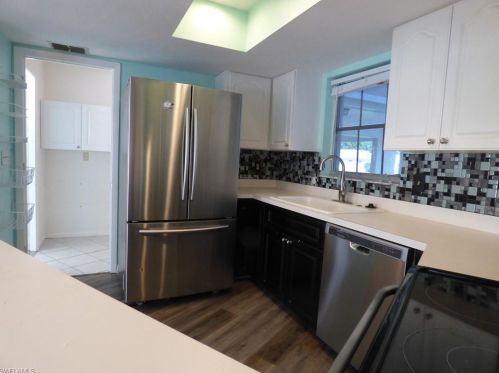 2 Plz Ct, Lehigh Acres FL exterior