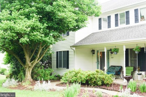 1922 Lynne Pl, Harrisonburg VA  22801-5738 exterior