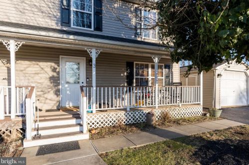 342 Donofrio Dr, Downingtown, PA 19335-2862