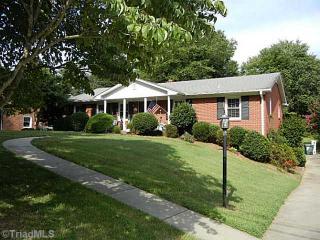 2621 Weymoth Rd, Winston Salem, NC 27103-6524