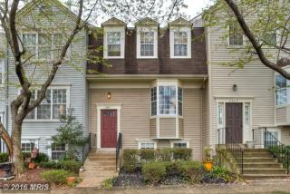 2387 Hunters Square Ct, Herndon, VA 20191-2823