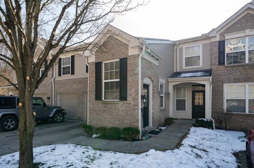 449 Southwind Ln, Covington, KY 41016-1715