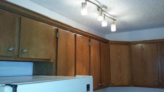 97 Canterbury Ct, Piscataway, NJ 08854-6212