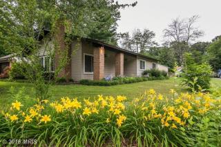 15 Westgate Ct, Dulles, VA 20164-1620