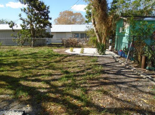 2405 3rd Ave, Vero Beach FL  32962-8226 exterior