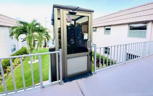 365 Saxony H, Delray Beach, FL 33446-1007
