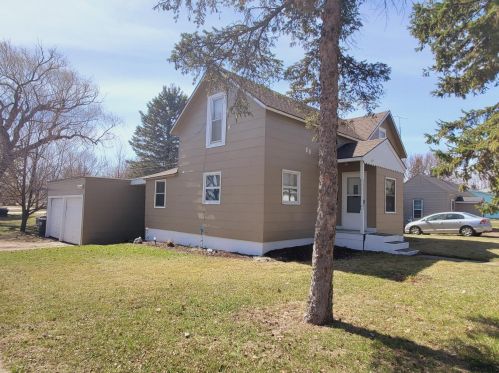 194 Park St, Cottonwood, MN 56229-2242
