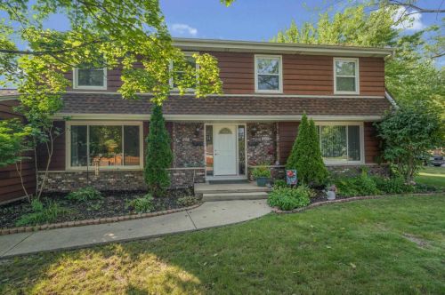 2132 Libal St, Green Bay, WI 54301-2044