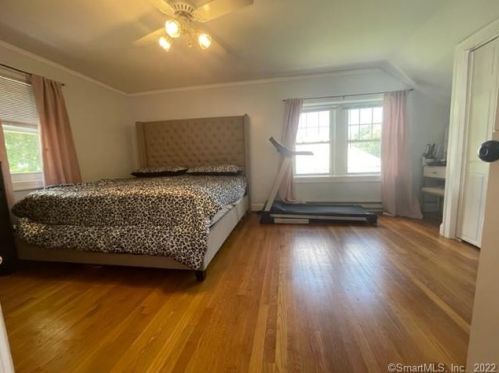 16 Esther Ave, Waterbury CT  06708-4819 exterior