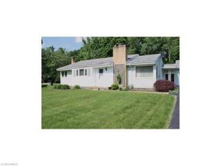 2972 Armstrong Dr, Wooster, OH 44691-1812