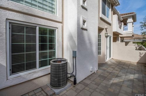 1088 Sundance Dr, Anaheim CA 92808-2410 exterior