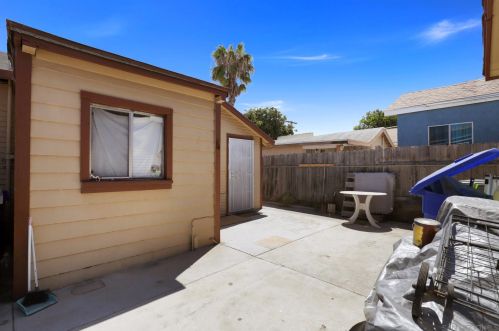 1433 Coolidge Ave, National City CA  91950-4421 exterior